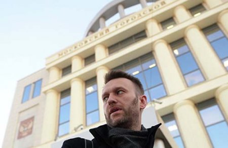 Навальный продолжит президентскую кампанию вопреки приговору по «Кировлесу»