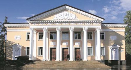 Театры Озерска получили поддержку на развитие