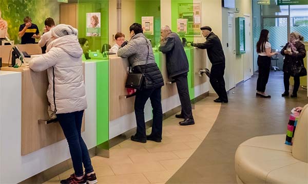 Кредитные каникулы в России для пострадавших от коронавируса объявлены с оговорками. В отличие от других стран