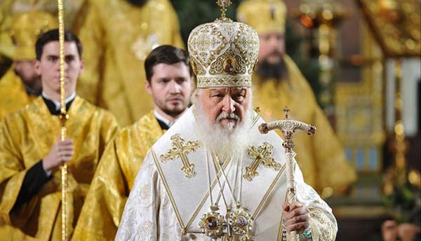 Патриарх Кирилл попросил зажиточных прихожан дать денег священникам