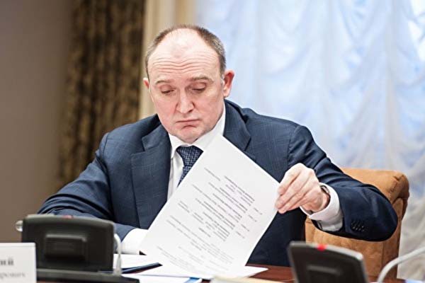 Экс-губернатор Дубровский подал в суд