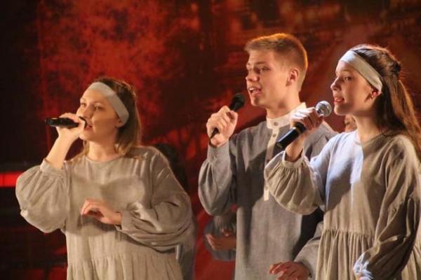 В Озерске состоялись премьерные концерты 49-го традиционного праздника популярной песни