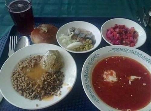 Классический обед в советской столовой