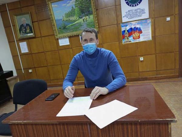 Депутат Вячеслав Захаров отчитался перед жителями округа за свою деятельность в 2021 году