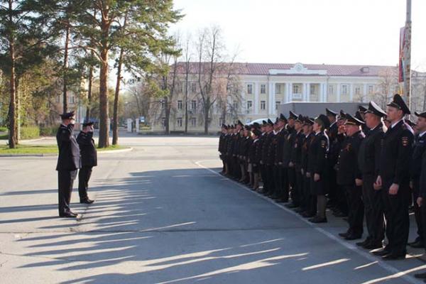 Полицейские Озерска обеспечили охрану общественного порядка при проведении мероприятий, посвящённых 77-ой годовщине Победы