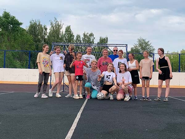 Первый в Озерске любительский турнир по женскому мини-футболу