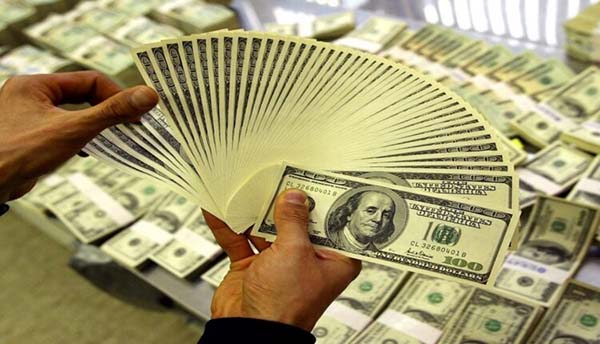 С начала года богатейшие россияне потеряли почти 100 миллиардов долларов