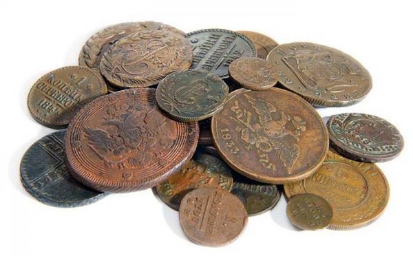 Коллекционер монет из Озерска стал жертвой мошенников на сайте бесплатных объявлений