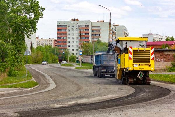 На улице Монтажников начались работы по ремонту дорожного покрытия