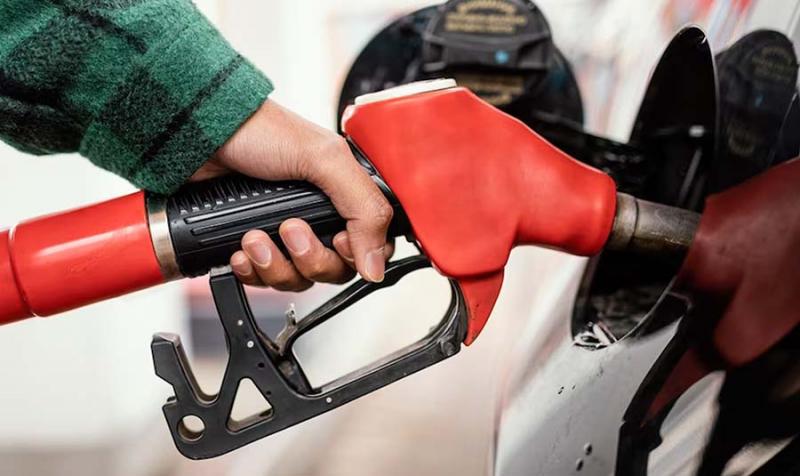 В Челябинской области на 10% выросли цены на бензин