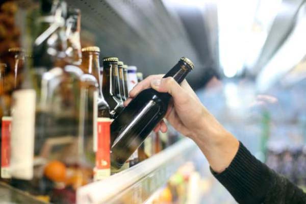 Минфин не поддержал законопроект о запрете продажи алкоголя в домах